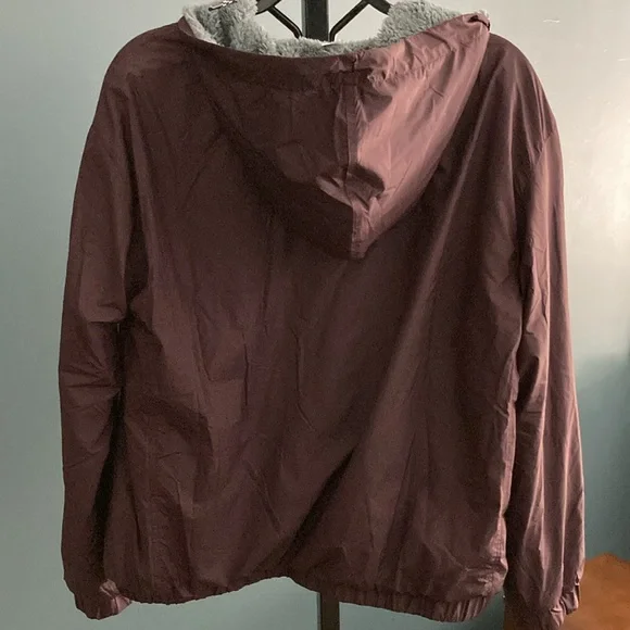 New Women’s L Patagonia Reversible Los Gatos Cambria Gray Fleece & Plum Jacket - Picture 6 of 8